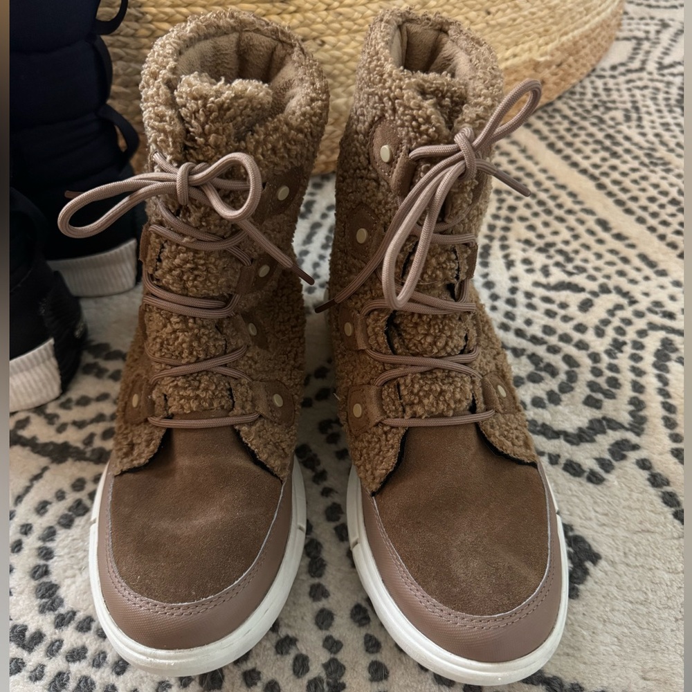 Sorel Sherpa boots